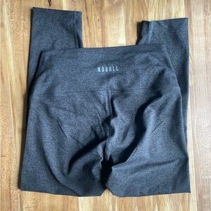 NOBULL 7/8 length leggings - size small